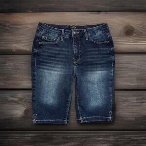 Curve Appeal Bermuda Shorts 4 (W26 Inseam 9.5) Dark Wash Blue Stretch Womens